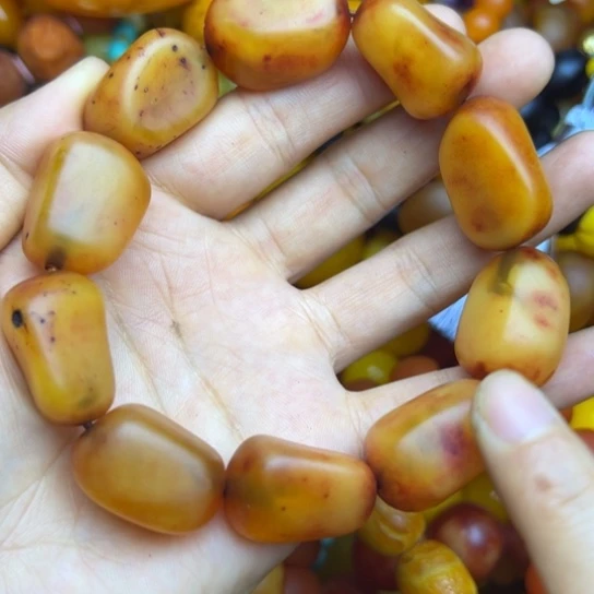 琥珀未镶嵌手链蜜蜡