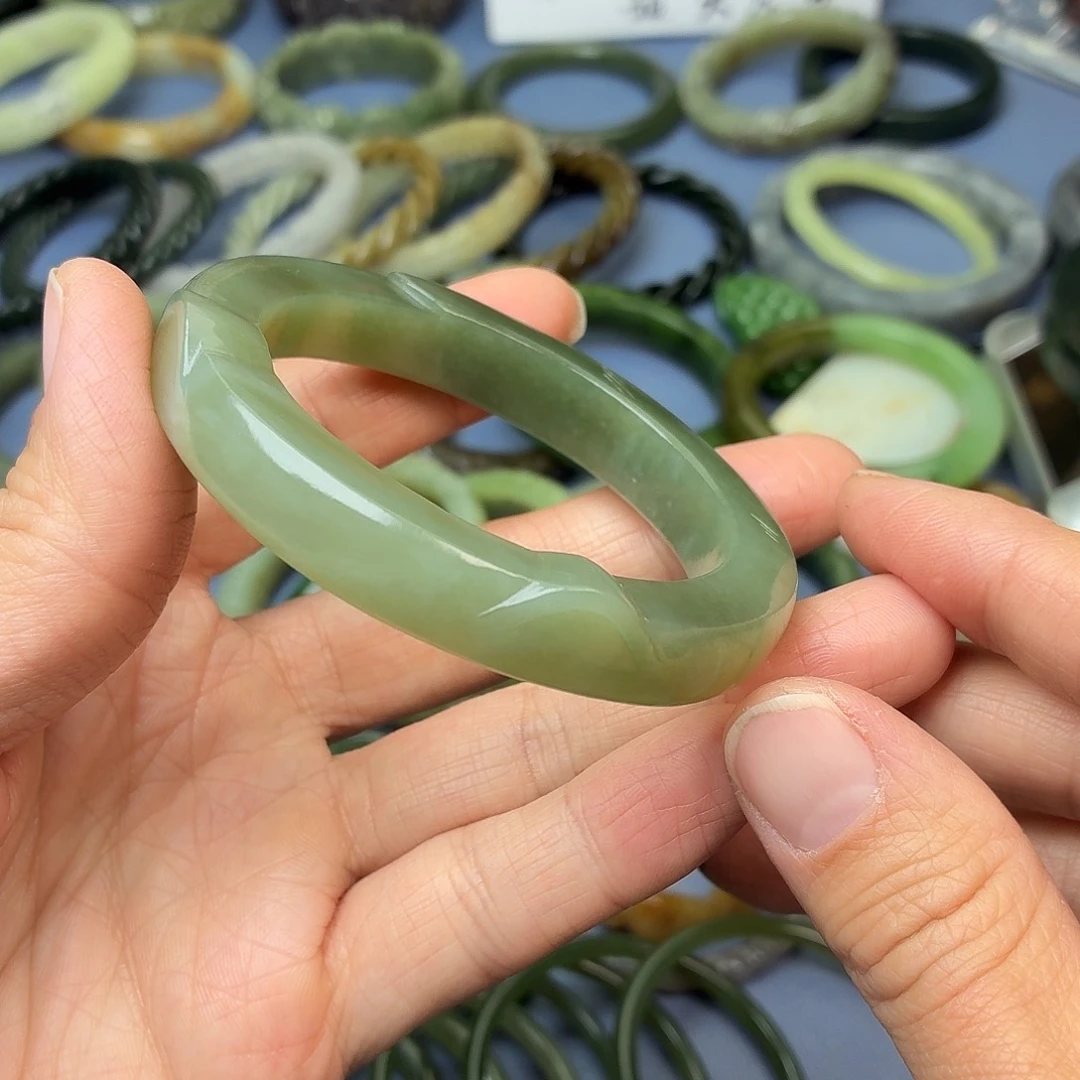 和田玉（青白玉）未镶嵌手镯006，圈口56.8mm猫咪镯