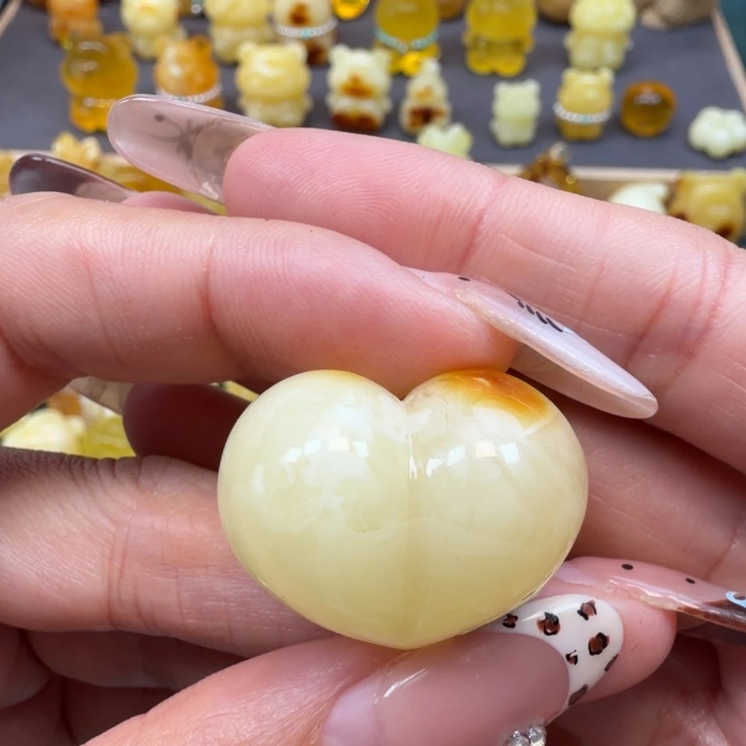 琥珀未镶嵌裸石蜜蜡