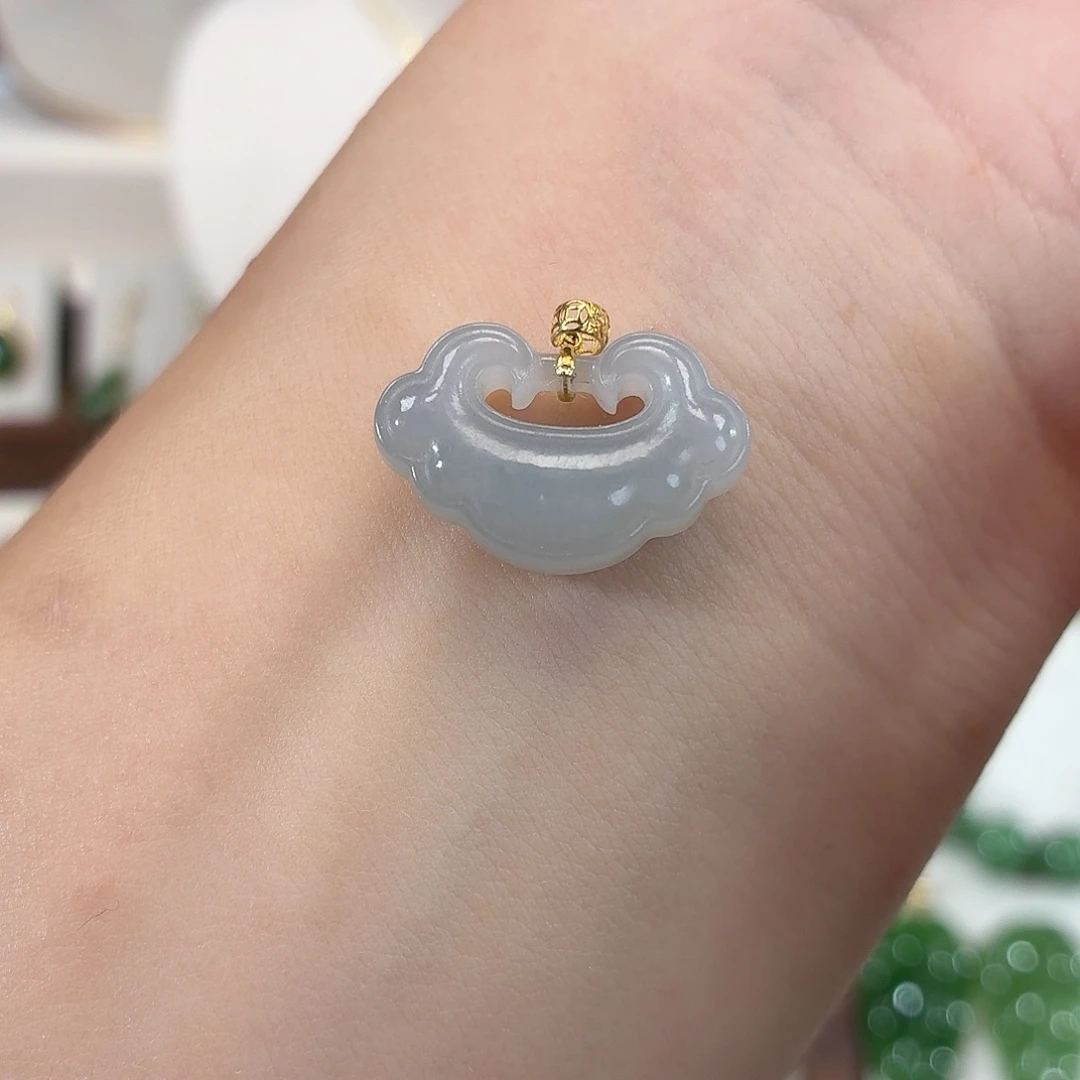 和田玉18K金镶嵌颈饰