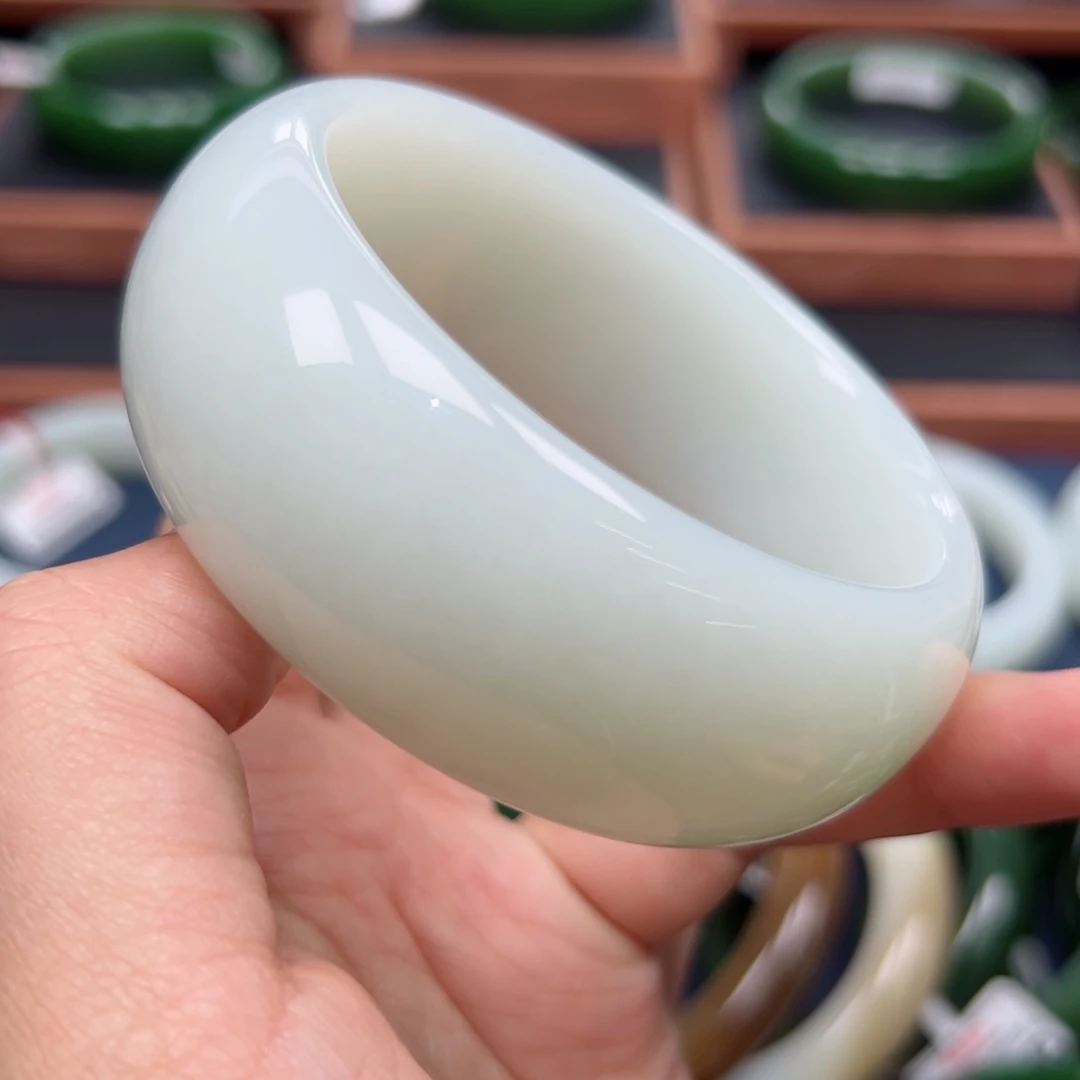 未镶嵌手镯和田玉5758