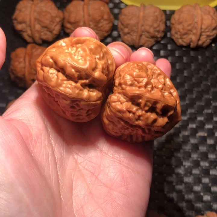 文玩核桃把件四深开三角蛙40