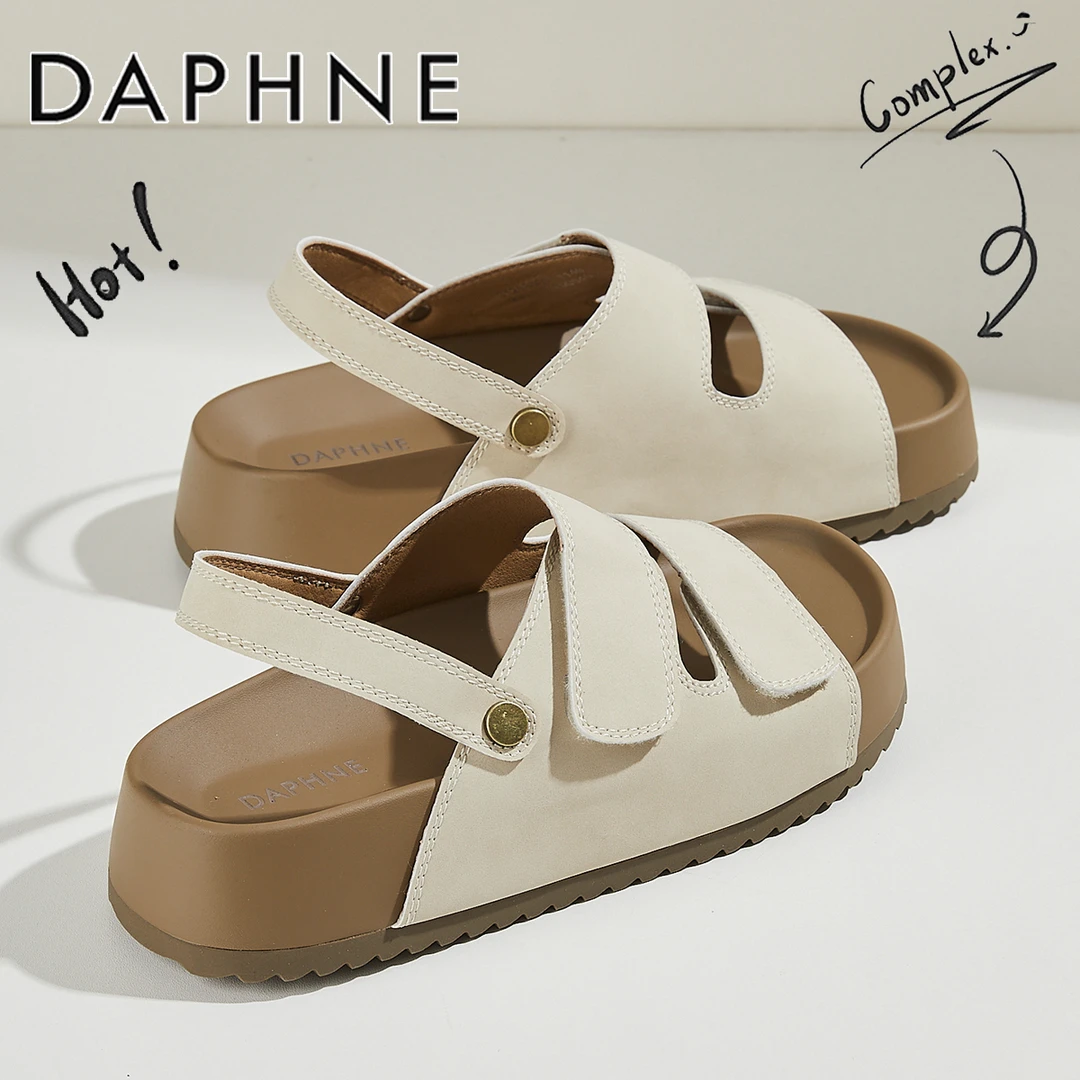 达芙妮复古露趾一字带凉鞋女外穿2025夏季新款防滑平底海边沙滩鞋