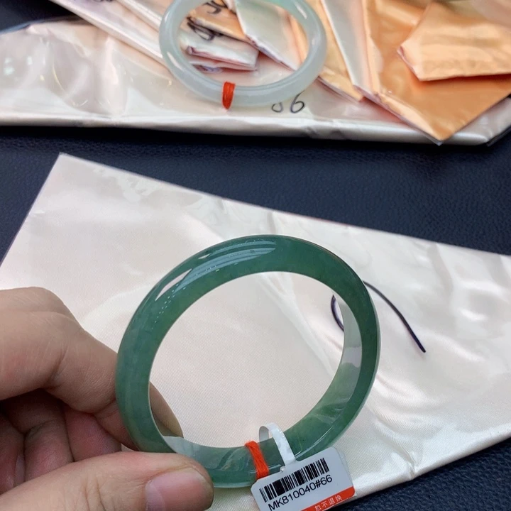 未镶嵌手镯翡翠翡翠手镯