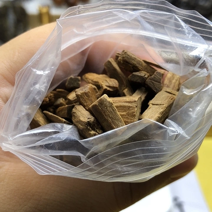 檀香木手串/手链老山檀香黑肉碎粒50克