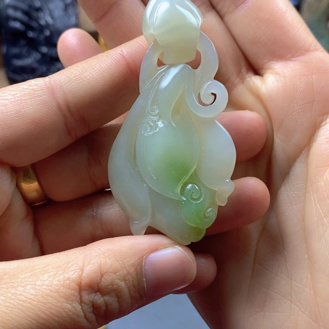 未镶嵌和田玉挂件