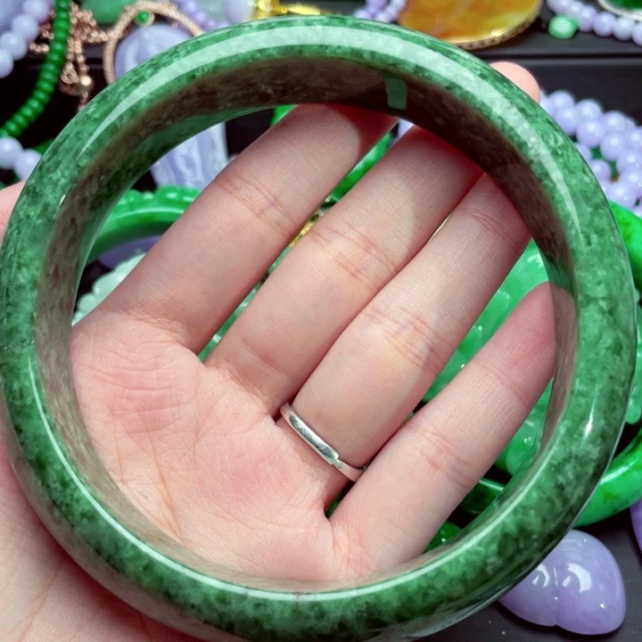 翡翠未镶嵌手镯手镯