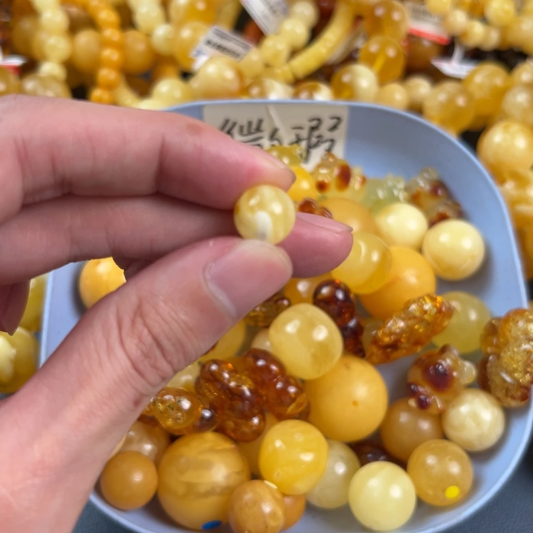 琥珀未镶嵌珠宝奇石