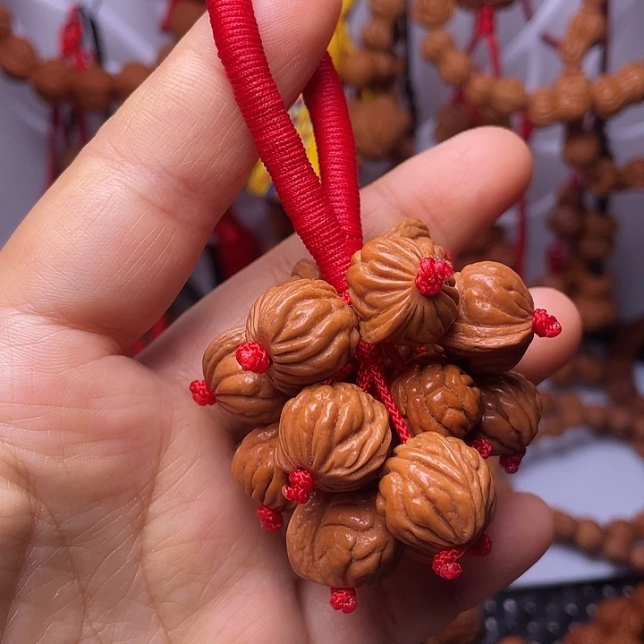 桃核吊坠龙纹桃枭