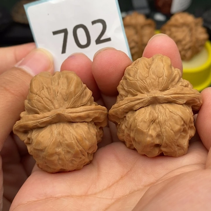 文玩核桃吊坠702号全品哇36.39.34