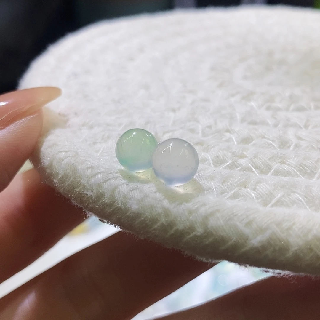 翡翠未镶嵌挂件一对价单颗价多样性发其一