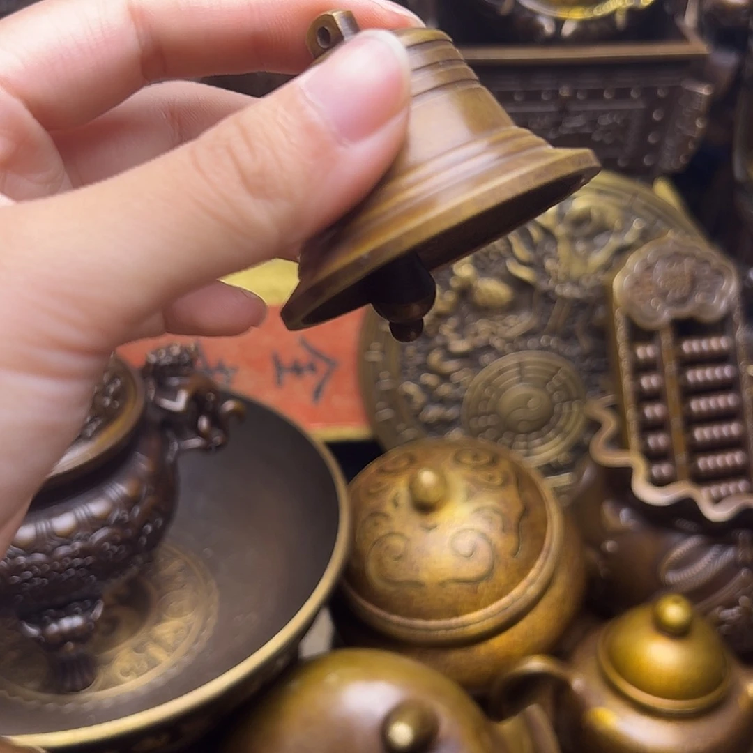 铜器摆件老王直播间
