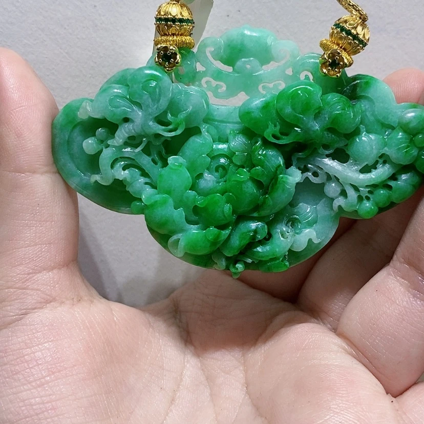 【闪购商品】翡翠未镶嵌颈饰