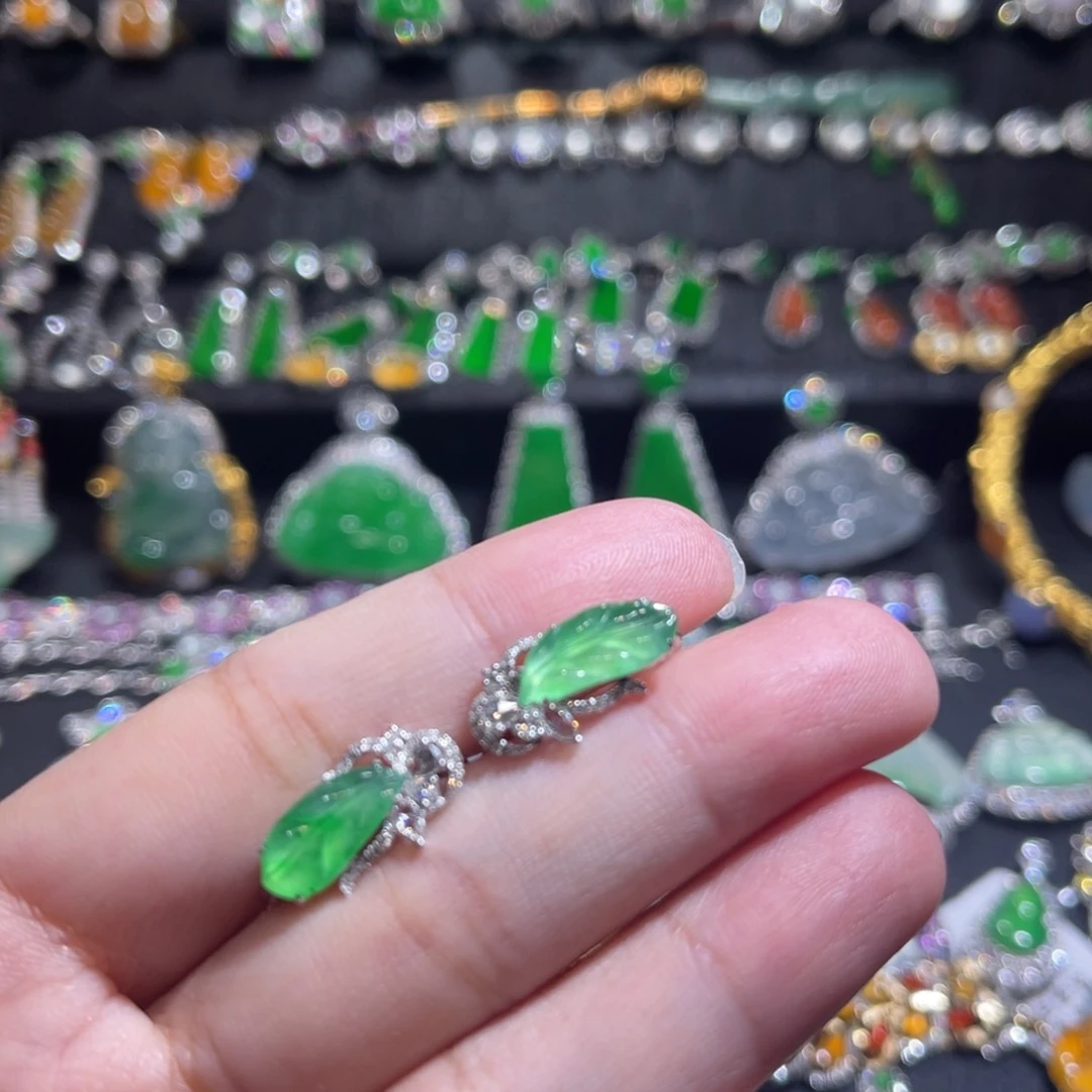 翡翠耳饰18K金镶嵌叶子耳包