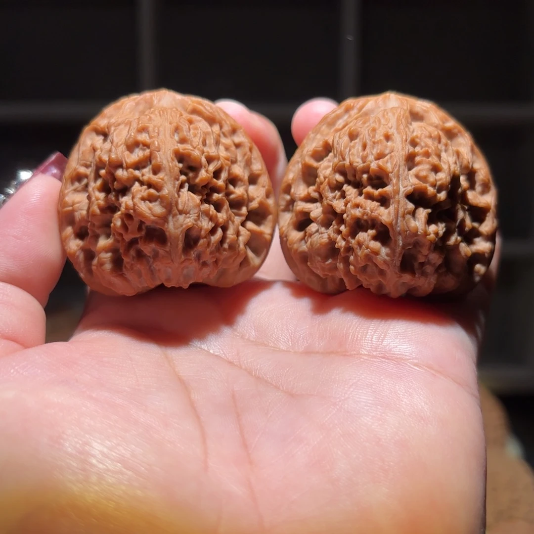 柔***卉文玩核桃把件43➕南疆石