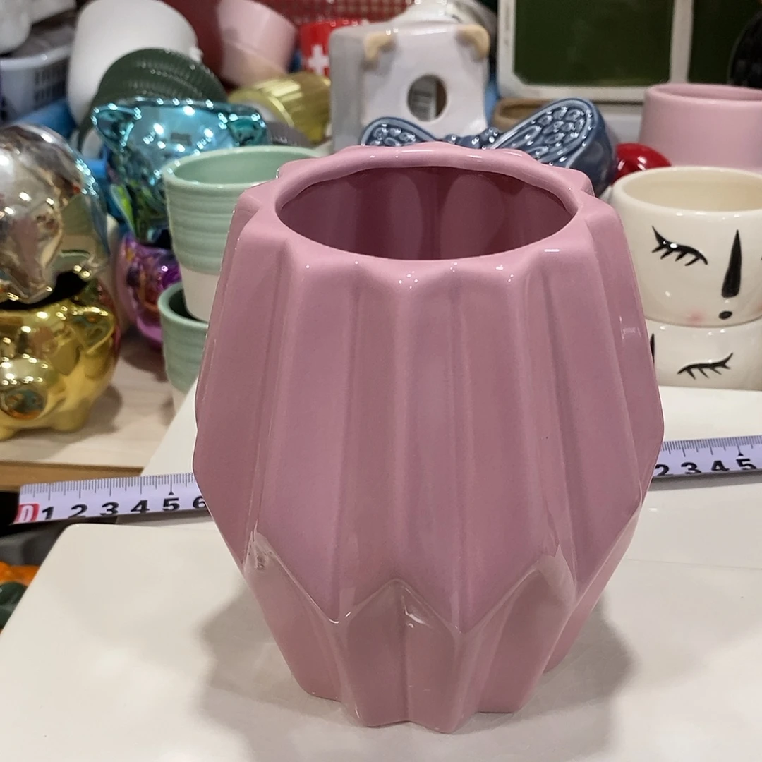摆件陶盆有孔 瑕疵介意勿拍