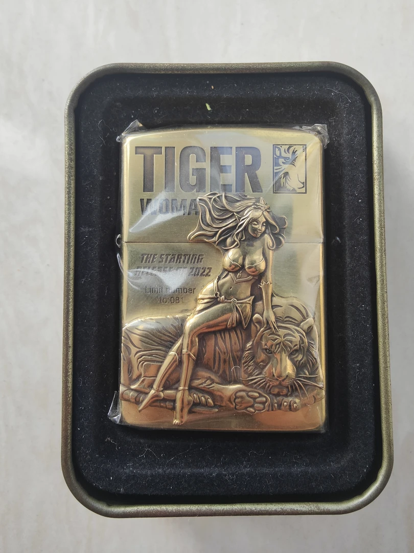 打火机 百晓生  十二生肖座女郎 虎妞