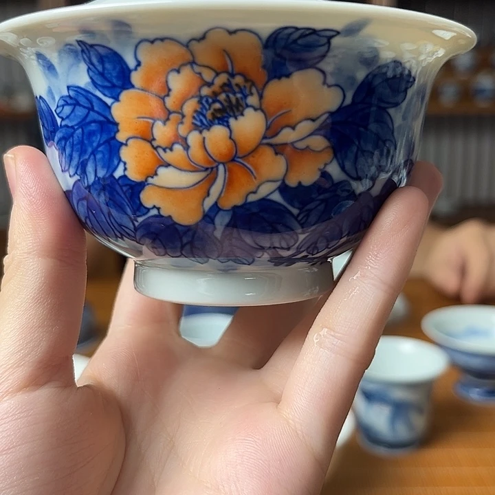 高***头手工制作陶瓷器皿
