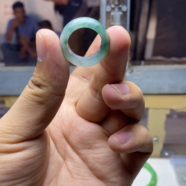 定制翡翠未镶嵌缅甸翡翠a货