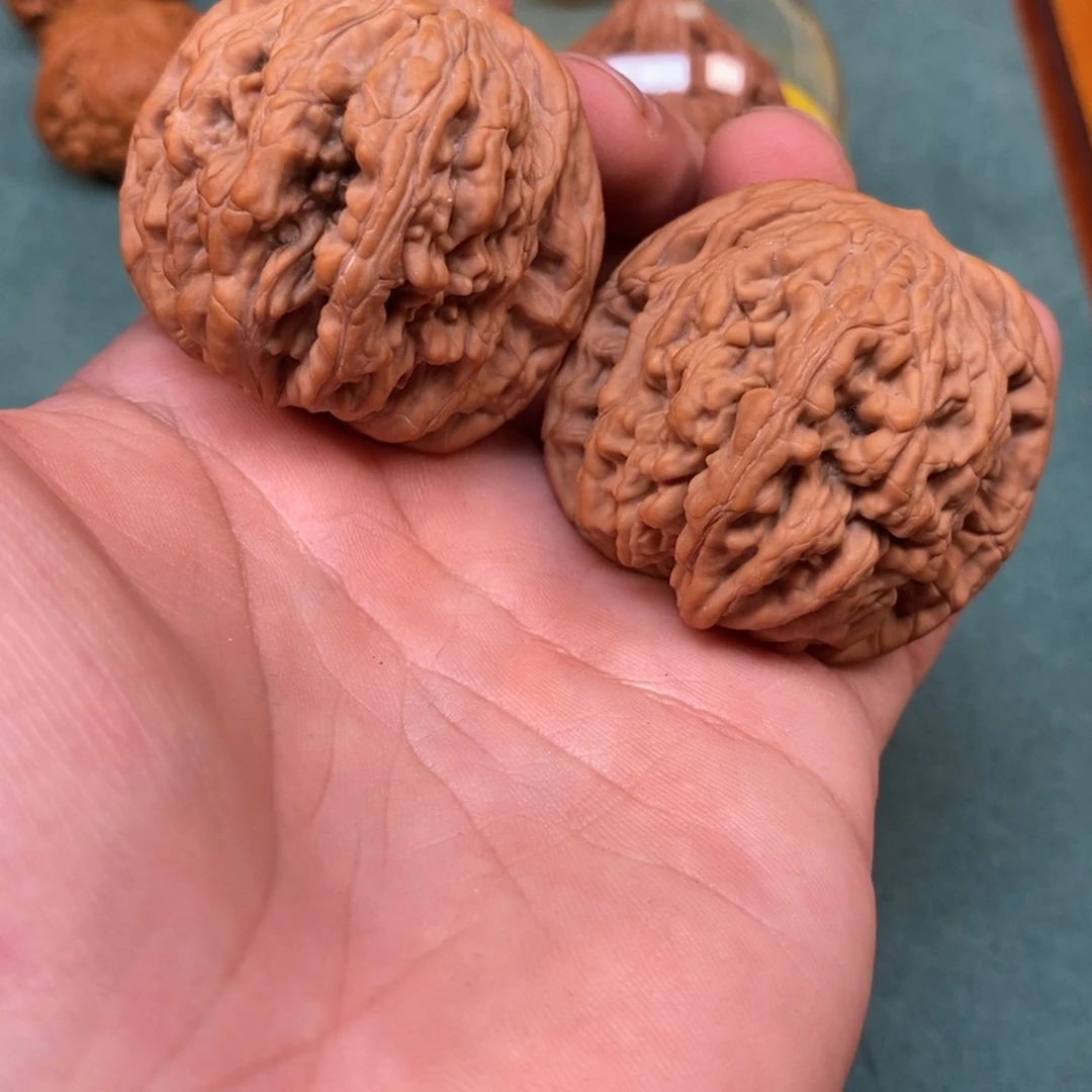 吊坠桃核麦穗虎头