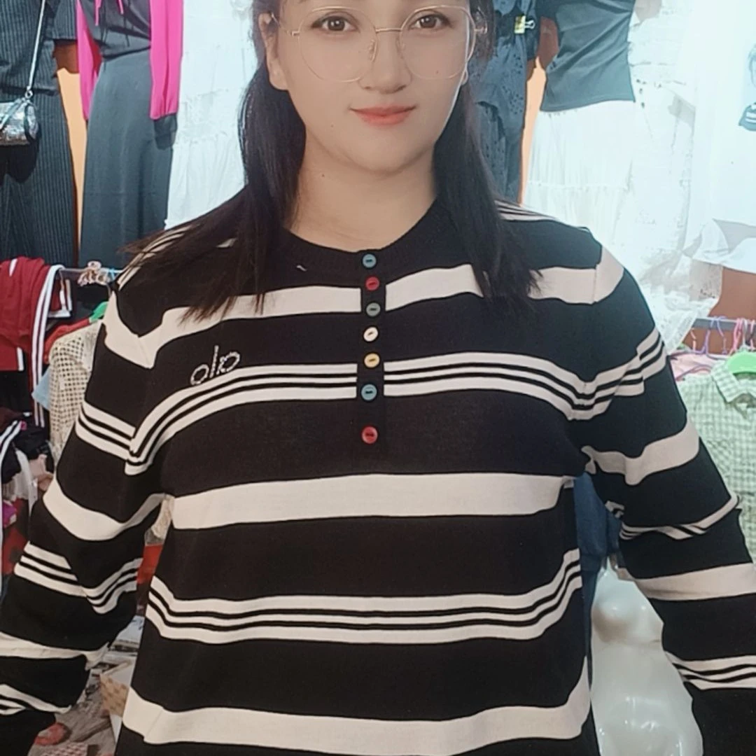 拼接拼色针织秋季辣妹风毛针织衫商务黑色长袖毛衣时尚富婆风上衣