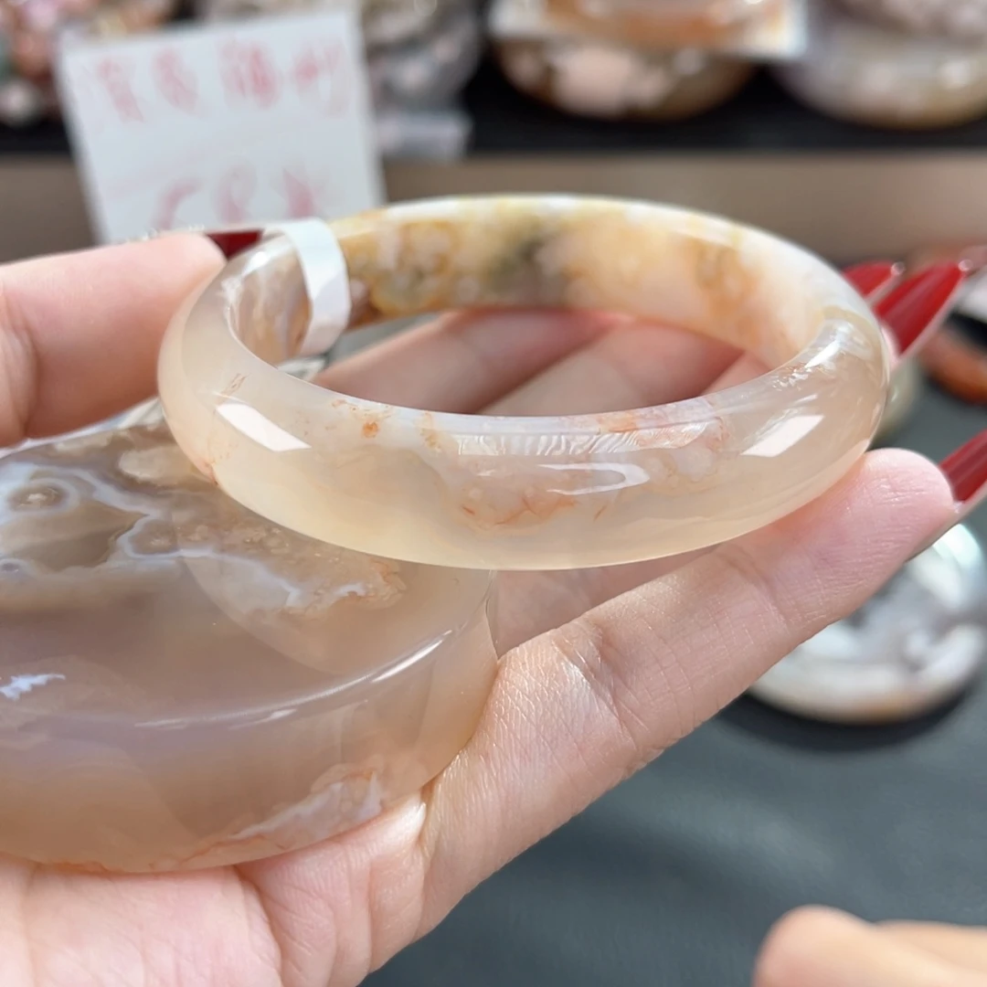 ****许石英质玉未镶嵌手镯56