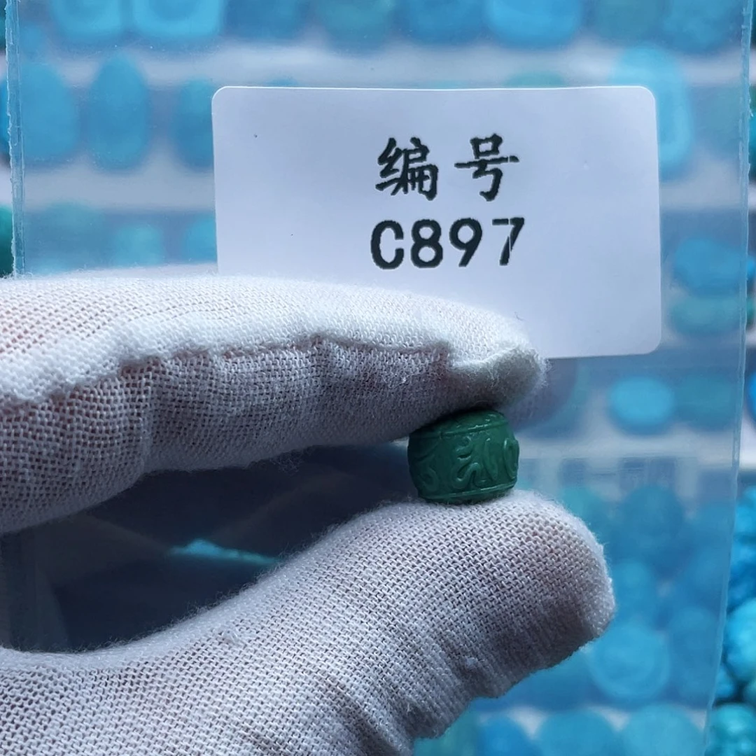 夏***蹄绿松石未镶嵌珠宝奇石