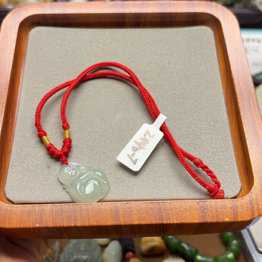 木***子翡翠未镶嵌颈饰猴子挂坠