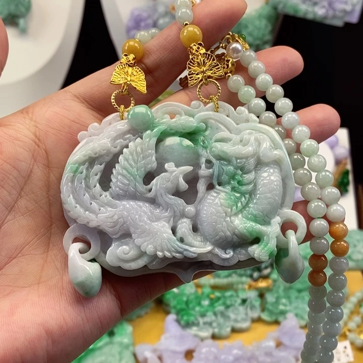 翡翠颈饰未镶嵌翡翠吊坠
