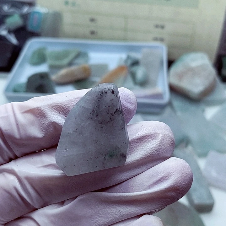 翡翠颈饰未镶嵌缅甸翡翠A货边角