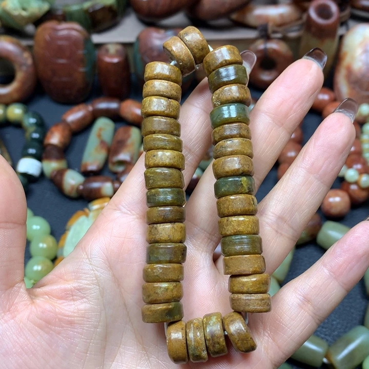岫岩河磨玉（透闪石质玉）未镶嵌手链河磨玉纯手工雕刻药片手串