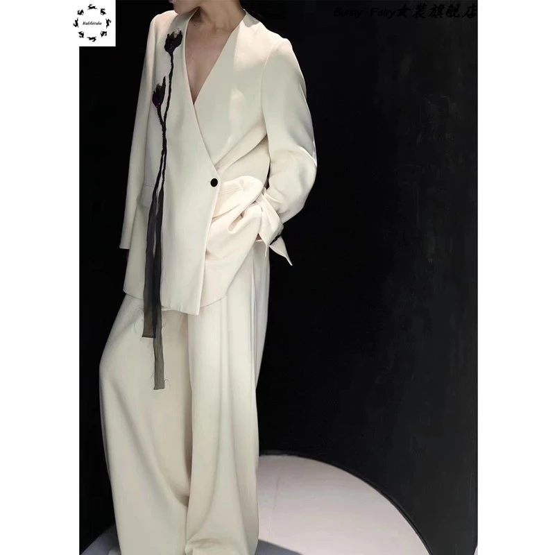 设计感时尚西装套装早秋高级感重工钉珠休闲西服阔腿裤通勤两件套