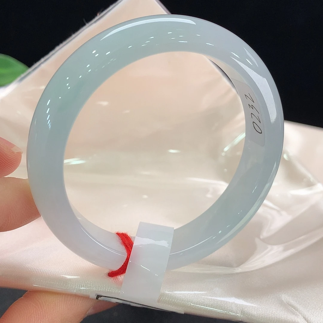 翡翠未镶嵌手镯0232