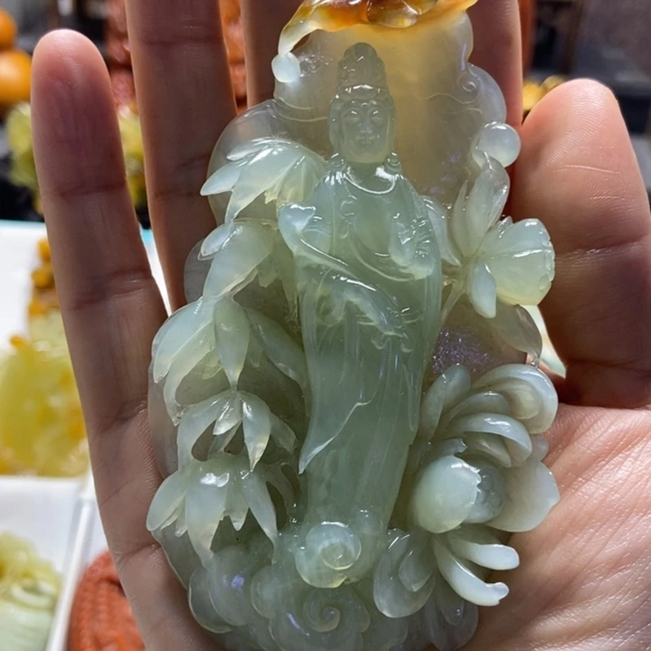嘉***姑蛇纹石玉未镶嵌颈饰