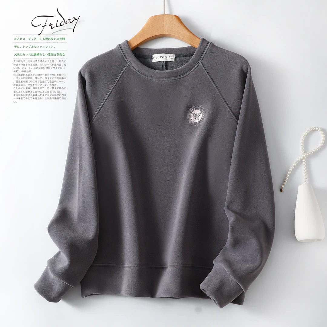 十级防风水晶绒插肩袖厚实高弹蝴蝶刺绣女士卫衣AW035A