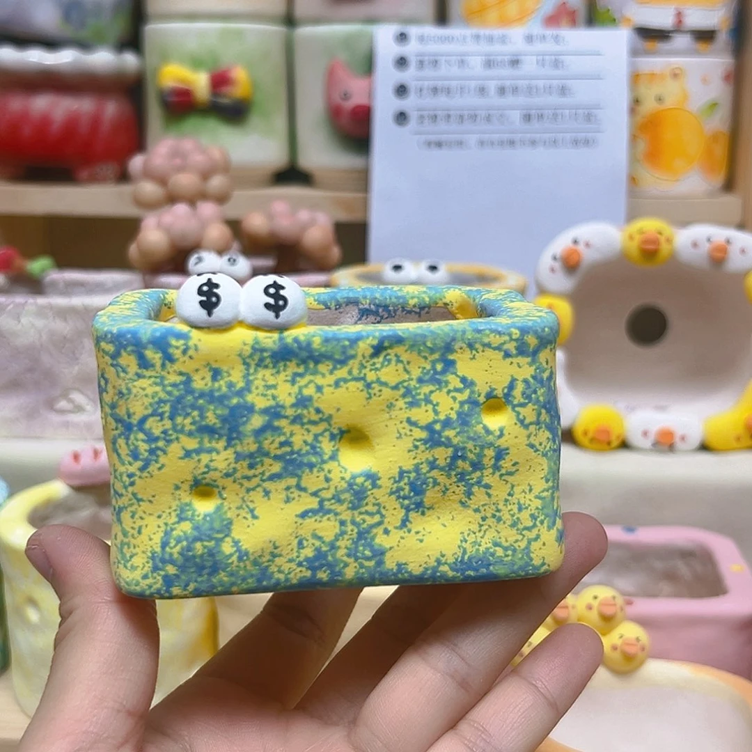 3 。内口6.5Ｘ4.7左右。