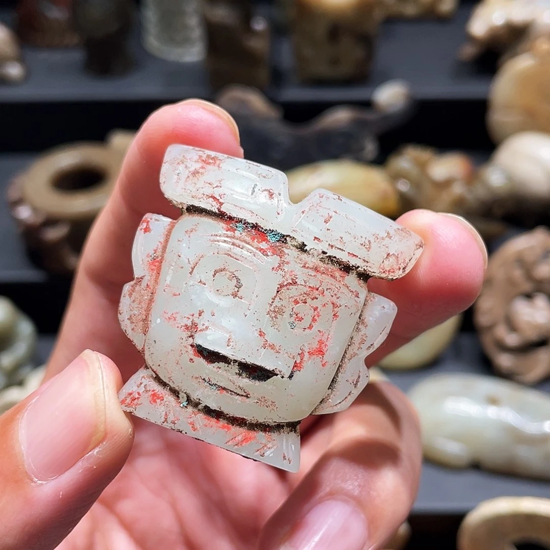 和田玉（糖玉）未镶嵌颈饰问**千