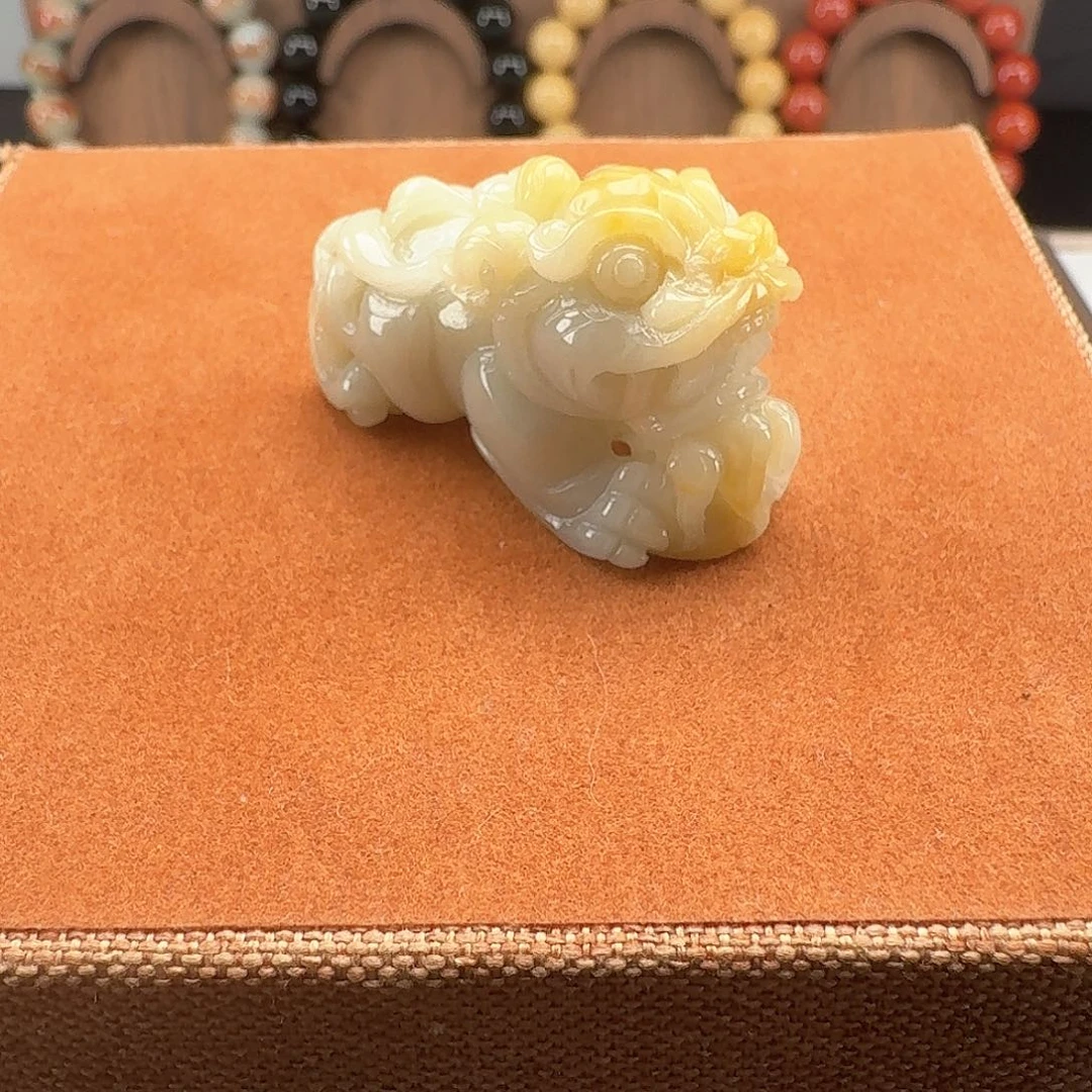 颈饰未镶嵌翡翠…..40