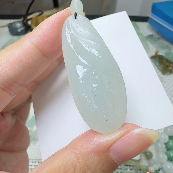 定制翡翠未镶嵌挂件