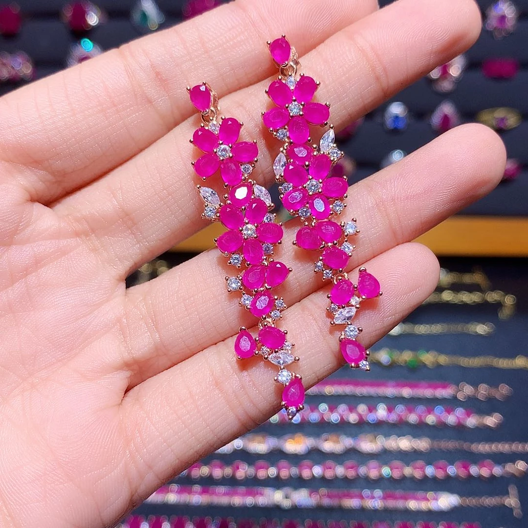 银S925镶嵌红宝石耳饰