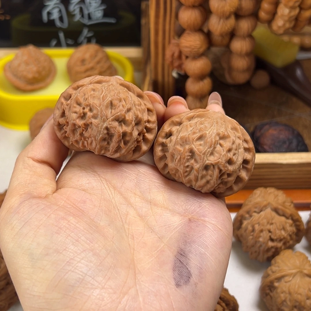 吃***歌葫芦文玩核桃宫灯狮子头43
