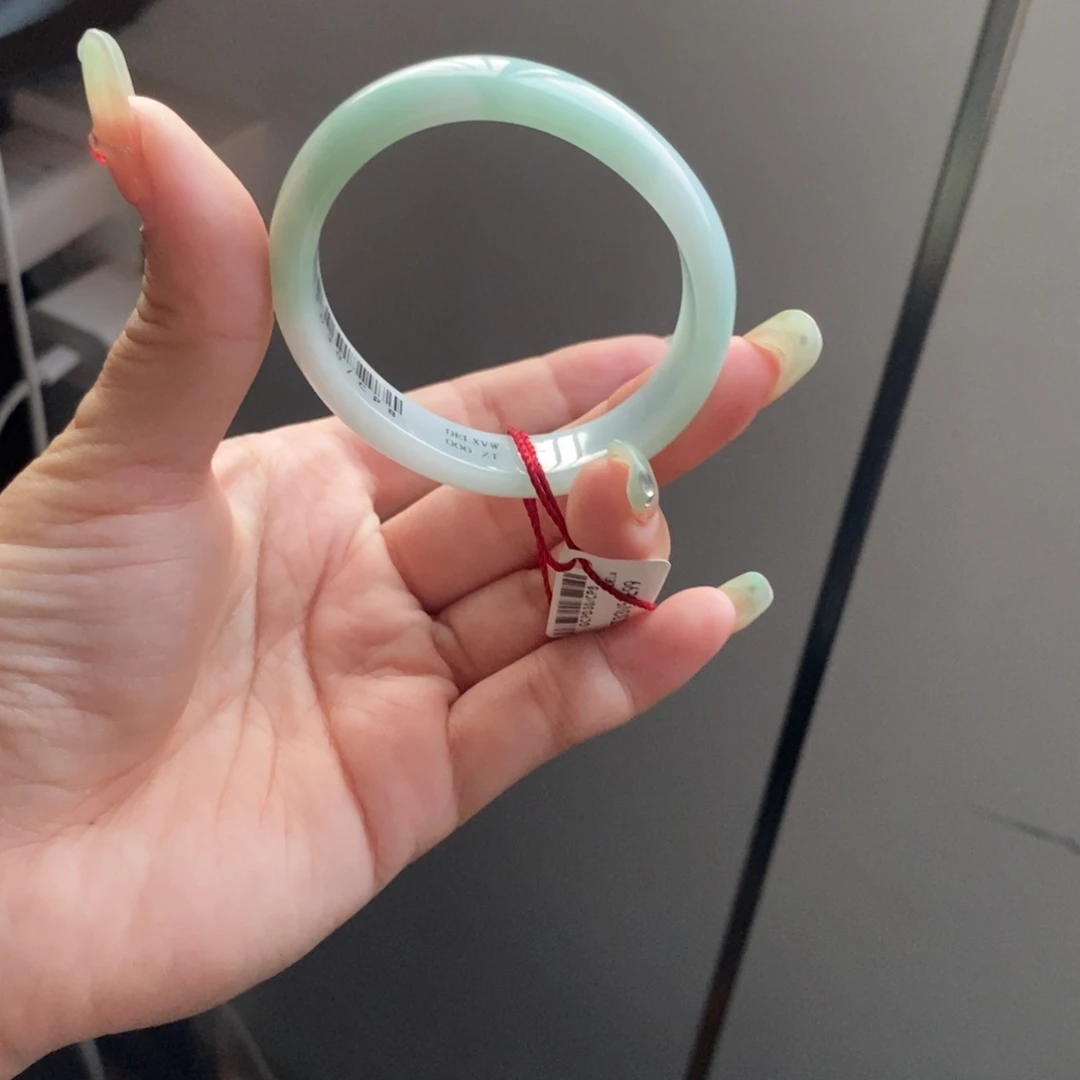 欢***儿翡翠未镶嵌手镯51贵妃