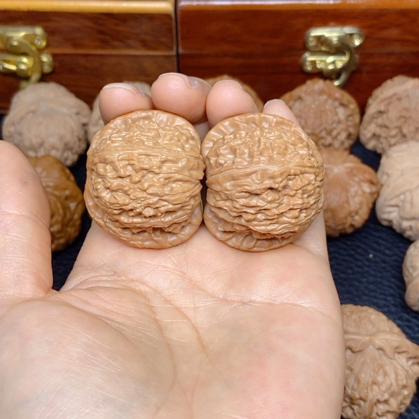 【闪购商品】文玩核桃吊坠白狮子38