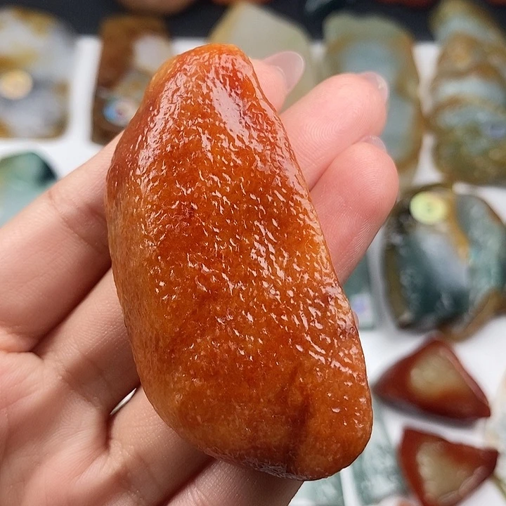 颈饰未镶嵌翡翠天然