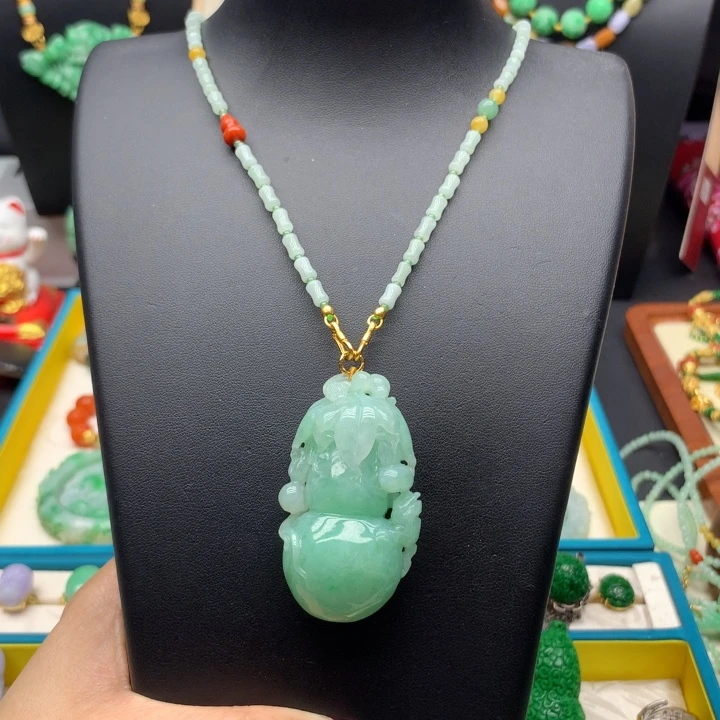 翡翠未镶嵌颈饰翡翠葫芦