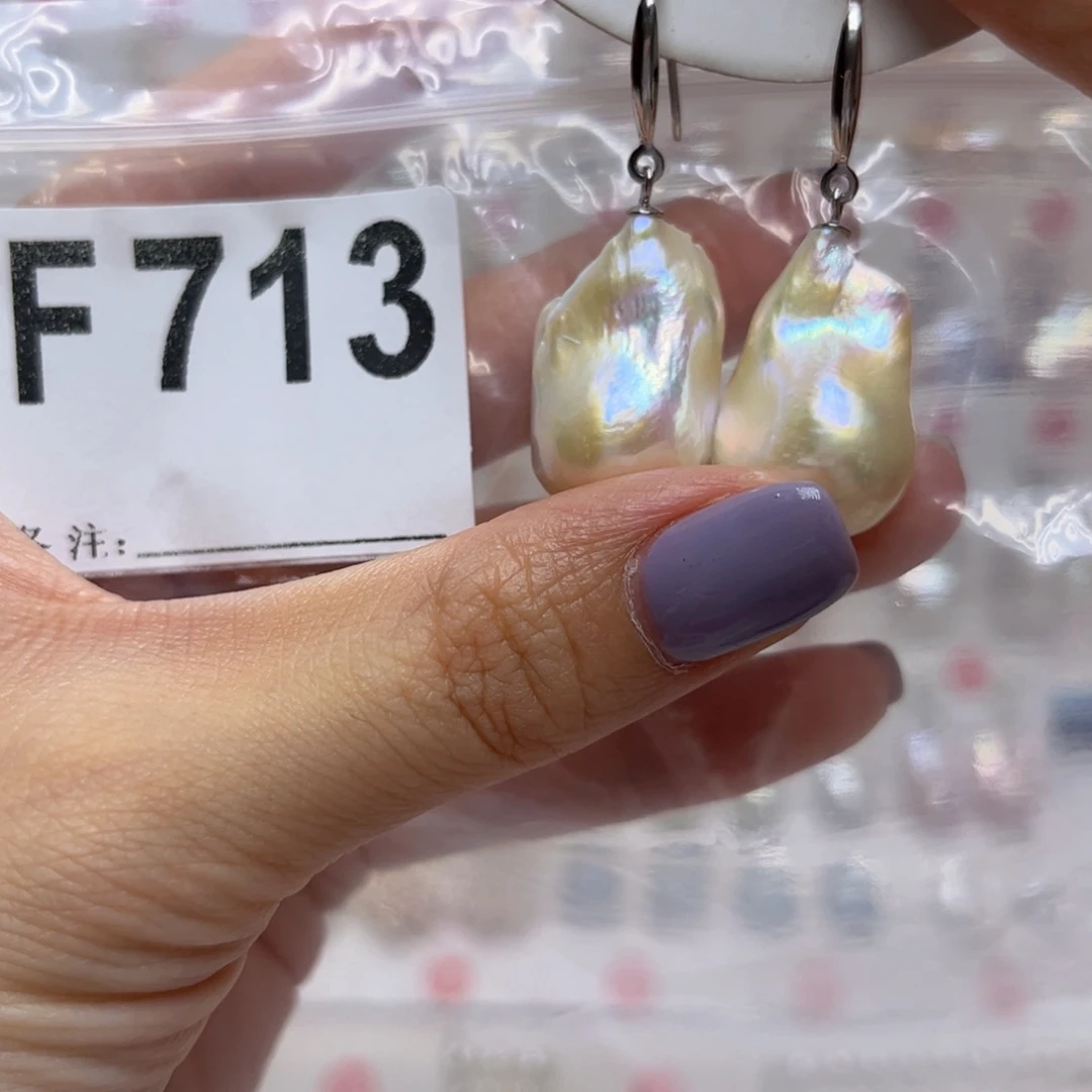 颈饰未镶嵌淡水珍珠