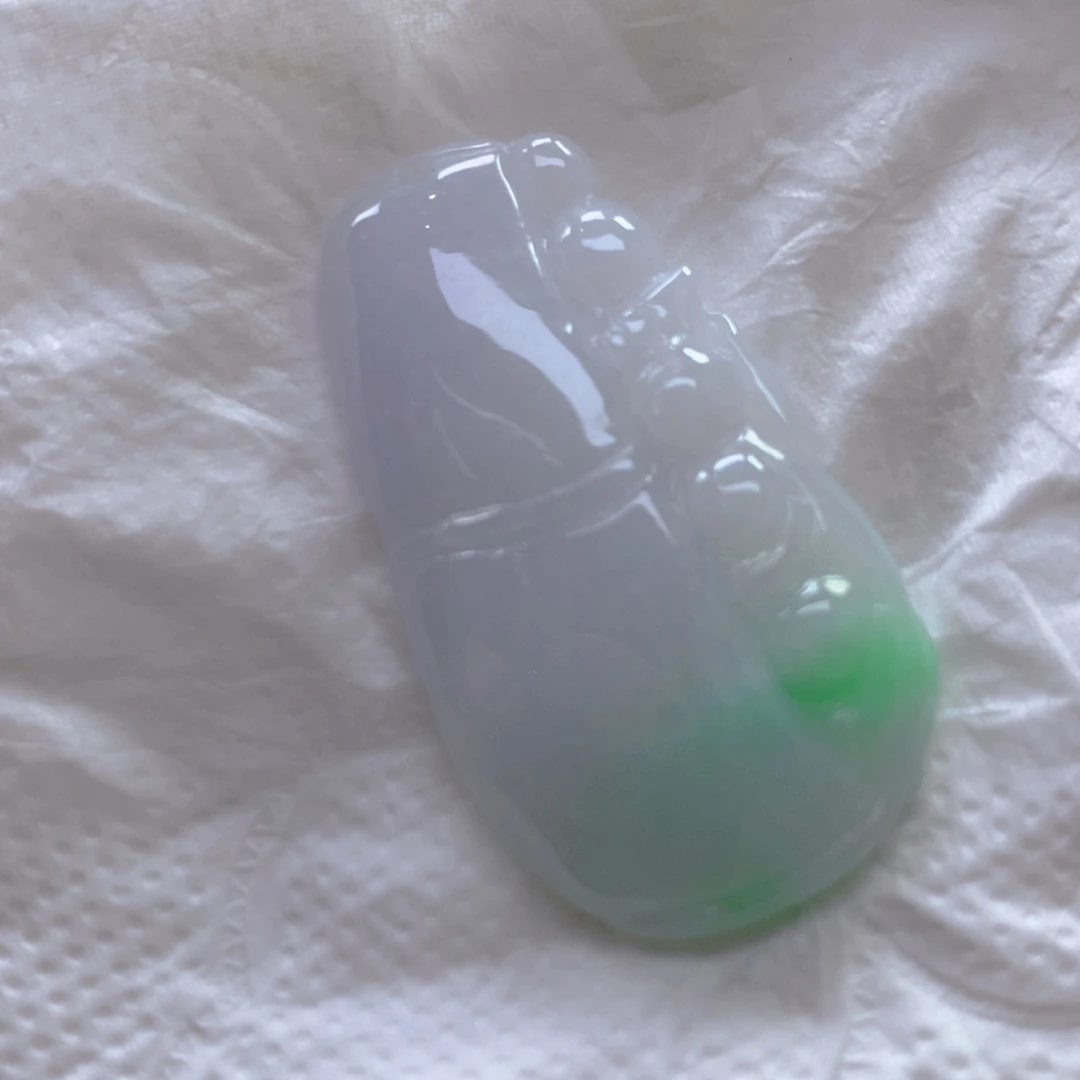 尾***莉翡翠未镶嵌颈饰翡翠