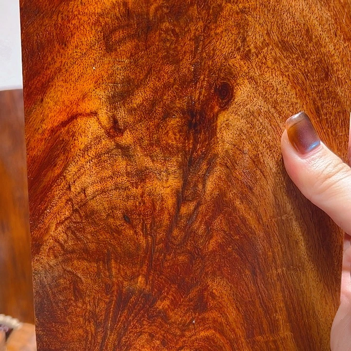 天***缘紫檀木类端景台檀香