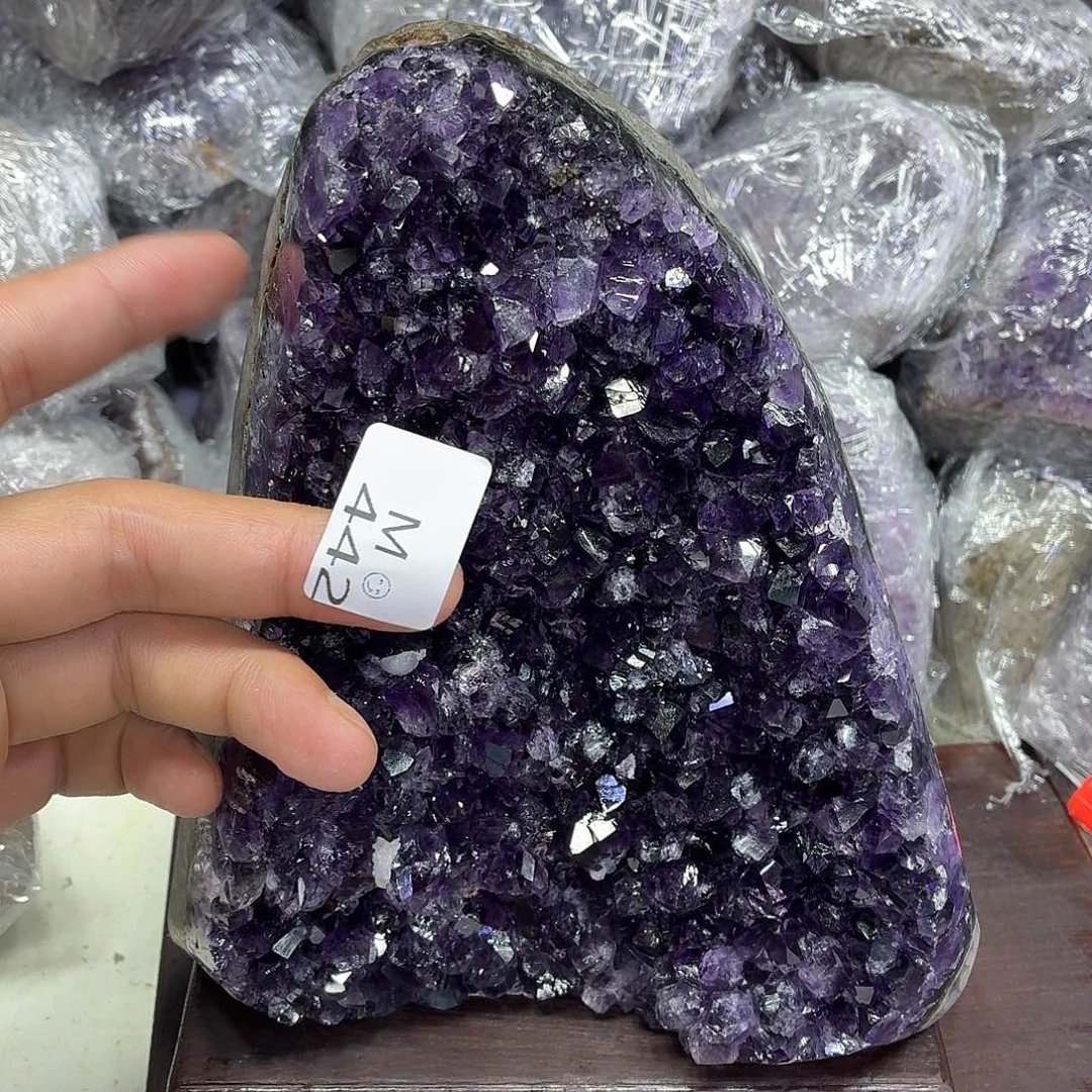 未镶嵌水晶大型摆件（非配饰）