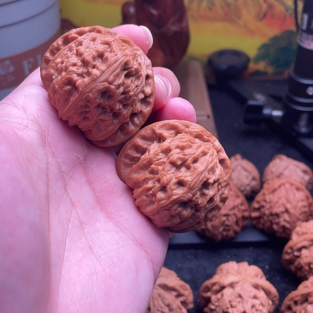 风***码文玩核桃吊坠球白